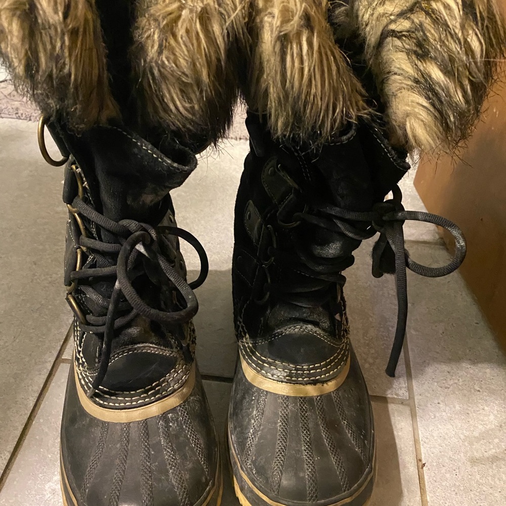 Sorel Joan of arctic boots size 8